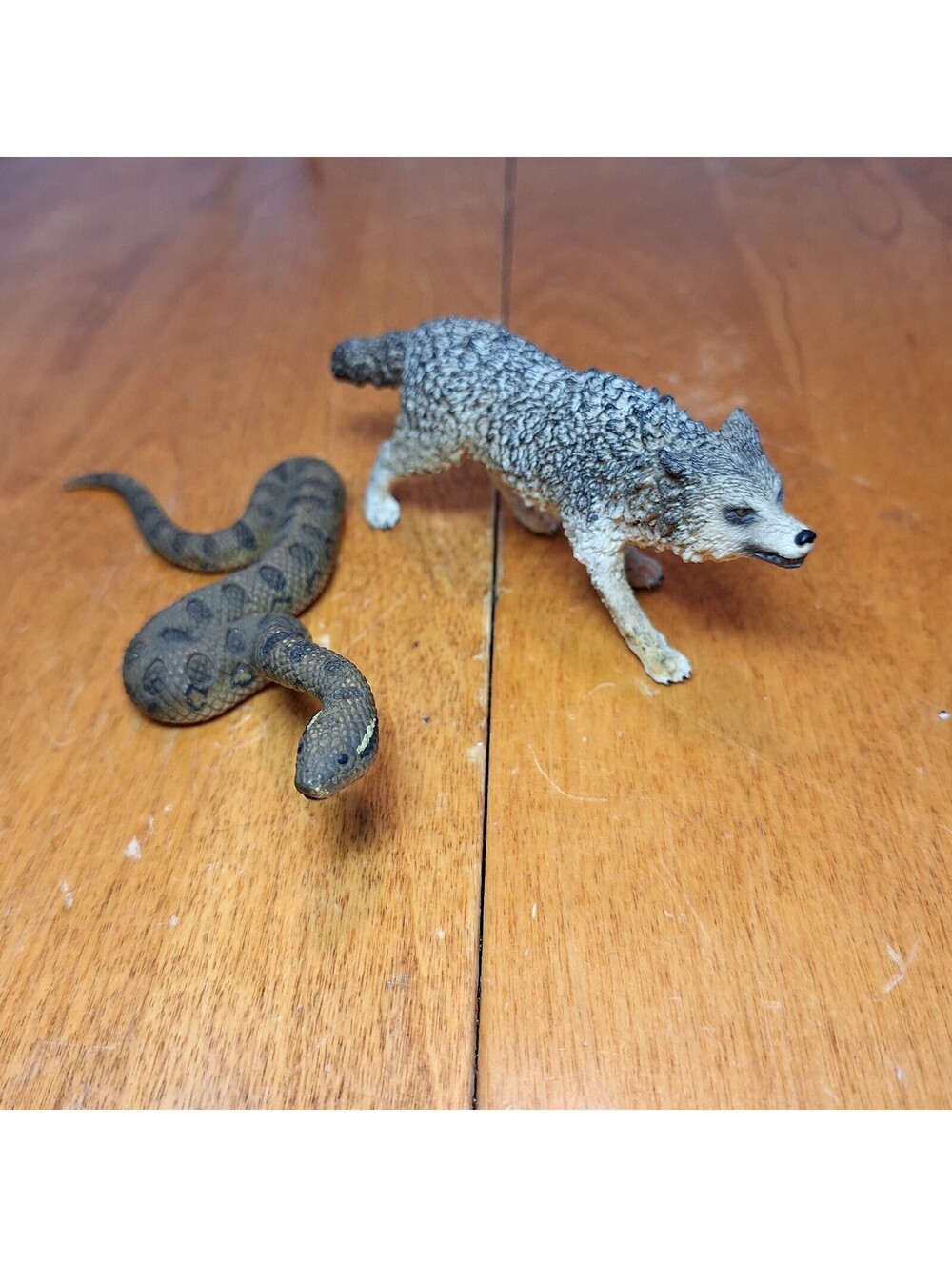 Schleich Grey Wolf Adult Wildlife Figure  2014 #C-73527 and 2016 Snake #D-73527